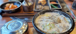 Goryeongchondwaejijjigae (고령촌돼지찌개) 1