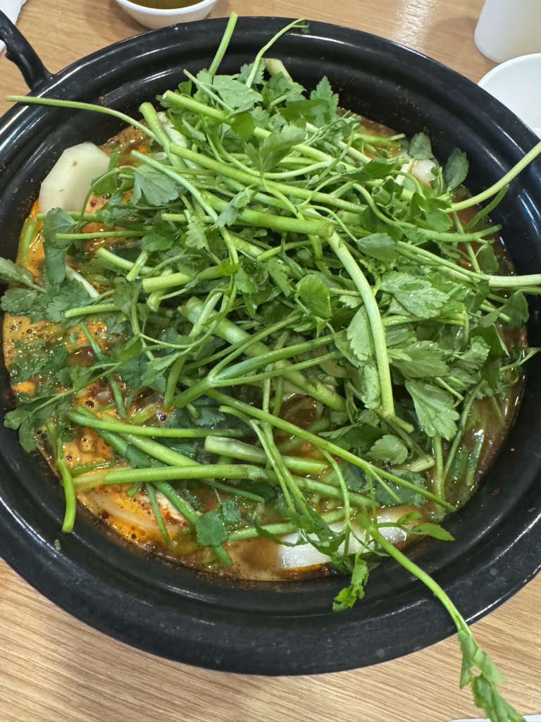 Deungchonsyabeukalguksu (등촌샤브칼국수) 2