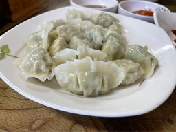 Imgeumnimjanchiguksu (임금님잔치국수) 1