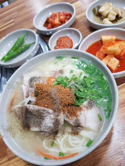 영웅식당 사진 2