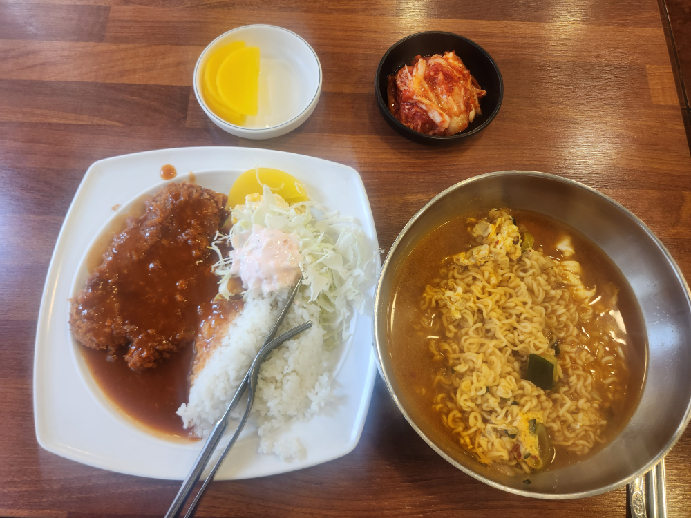 왕돈까스&왕냉면 대표 사진