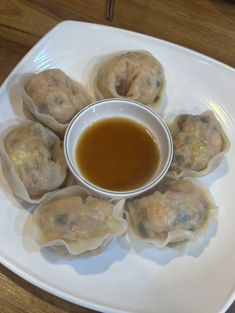 Hwanghaekalguksu (황해칼국수) 1