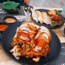 유명환명품족발 1