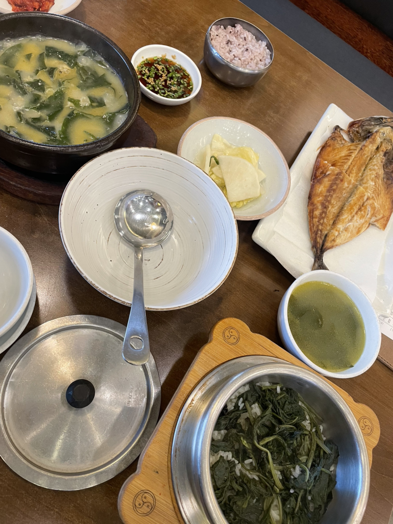 Hyomiyeok olrimpikgongwonjeom (효미역 올림픽공원점) 3