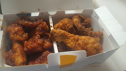 교촌치킨, 양주덕정파리바게트 1