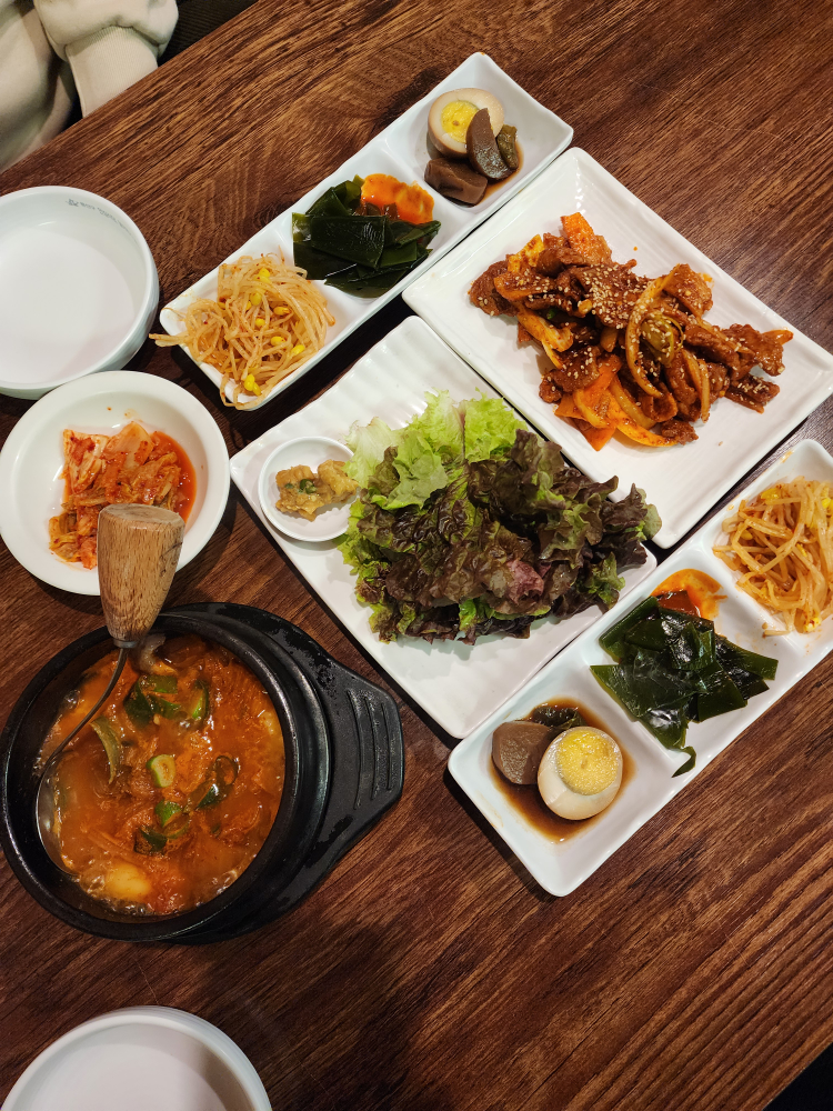 Hoenamu (회나무) 2