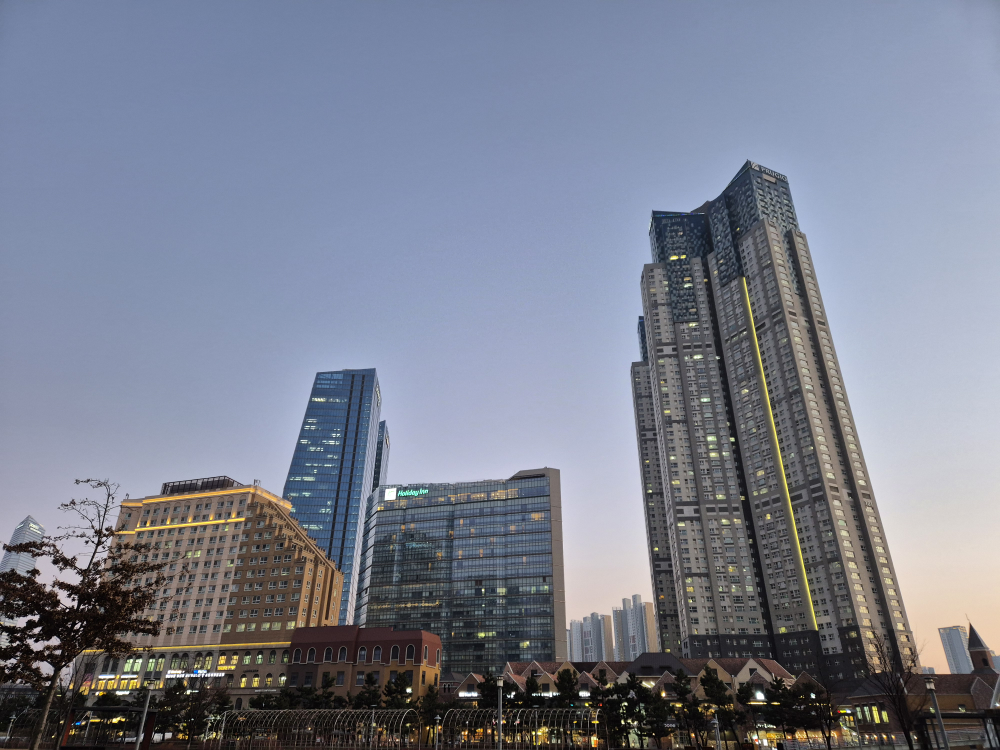 Gonggan (공간) 1
