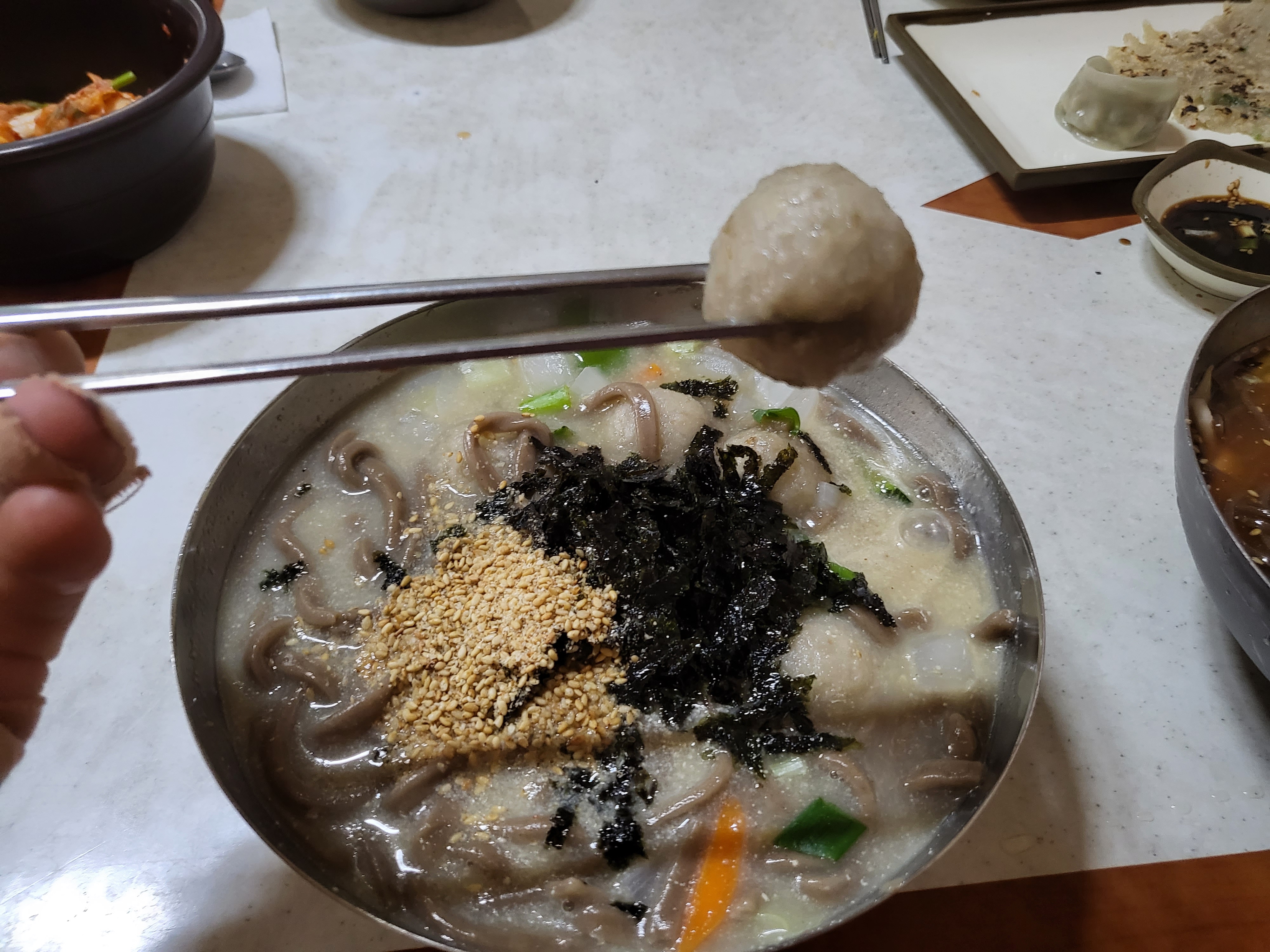 옹심이칼국수 3