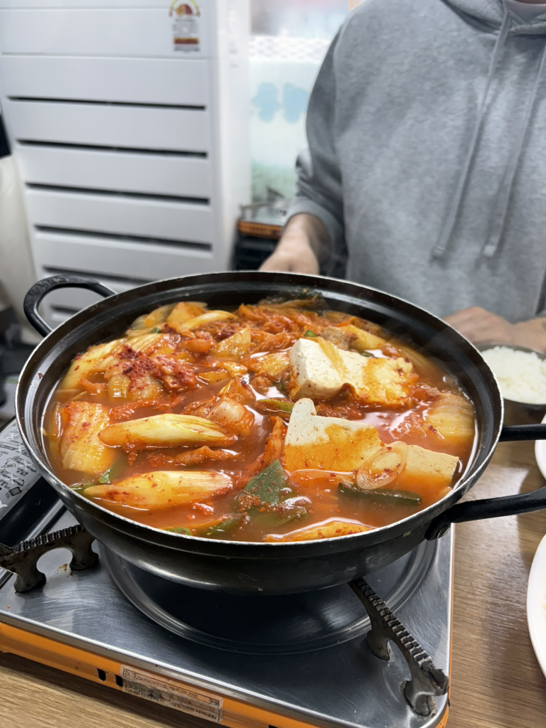 Bongpyeongmemilmakguksu (봉평메밀막국수) 3