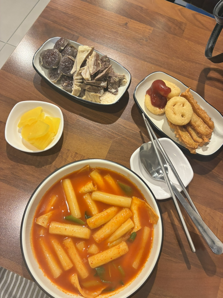 Jjeongtteokboki (쩡떡볶이) 1