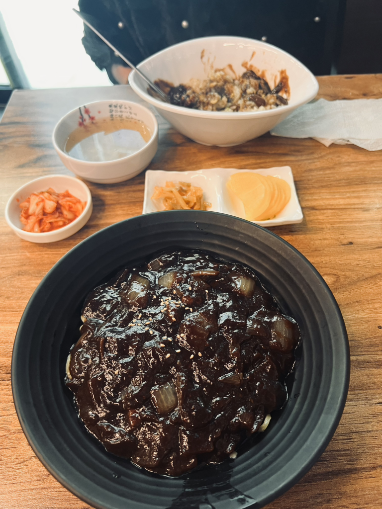 Cheongchuntangsuyuk (청춘탕수육) 2