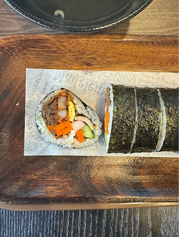 Onsaemiro gimbap (온새미로 김밥) 1