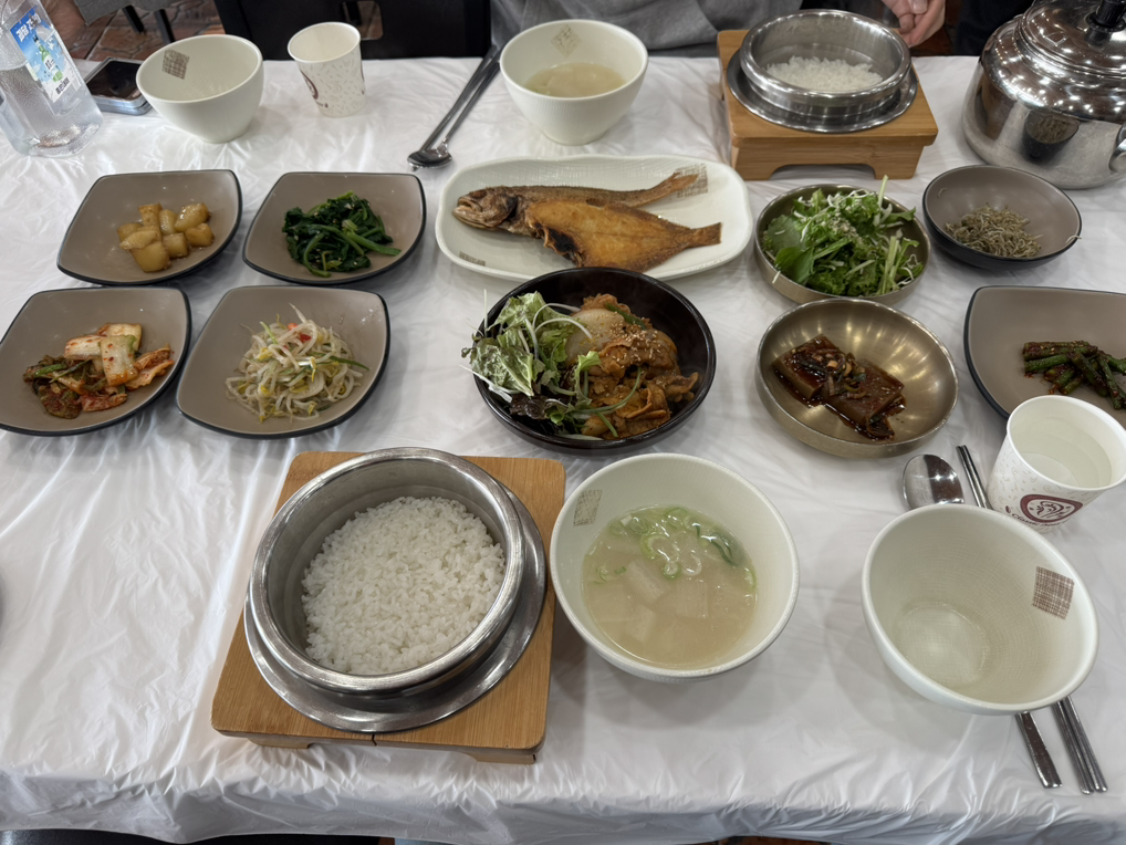 Sobanhanjeongsik (소반한정식) 3