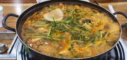 Joeunsusanmaegimaeuntang (조은수산매기매운탕) 1