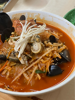 Bakganesonjjajang (박가네손짜장) 1