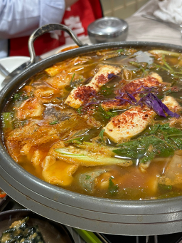 Hopomaeuntangmyeongga (호포매운탕명가) 3