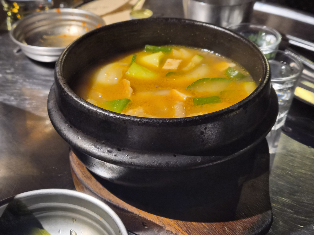 고기꾼김춘배 홍대숲길점 대표 사진