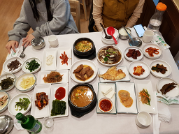 Hyangnamusikdang (향나무식당) 3