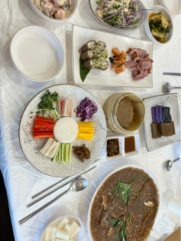 Kkulchamnamu (꿀참나무) 2