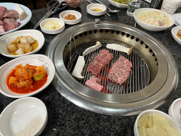 Jaerimsutbulgalbi (재림숯불갈비) 1
