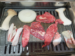 Changpyeonghanuamsogogitjip (창평한우암소고깃집) 3
