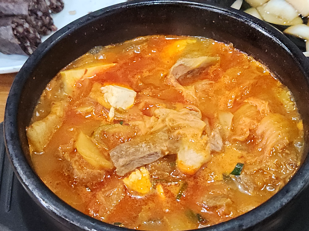 큰맘할매순대국 충주 5