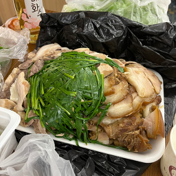 Dolsanjokbal (돌산족발) 1