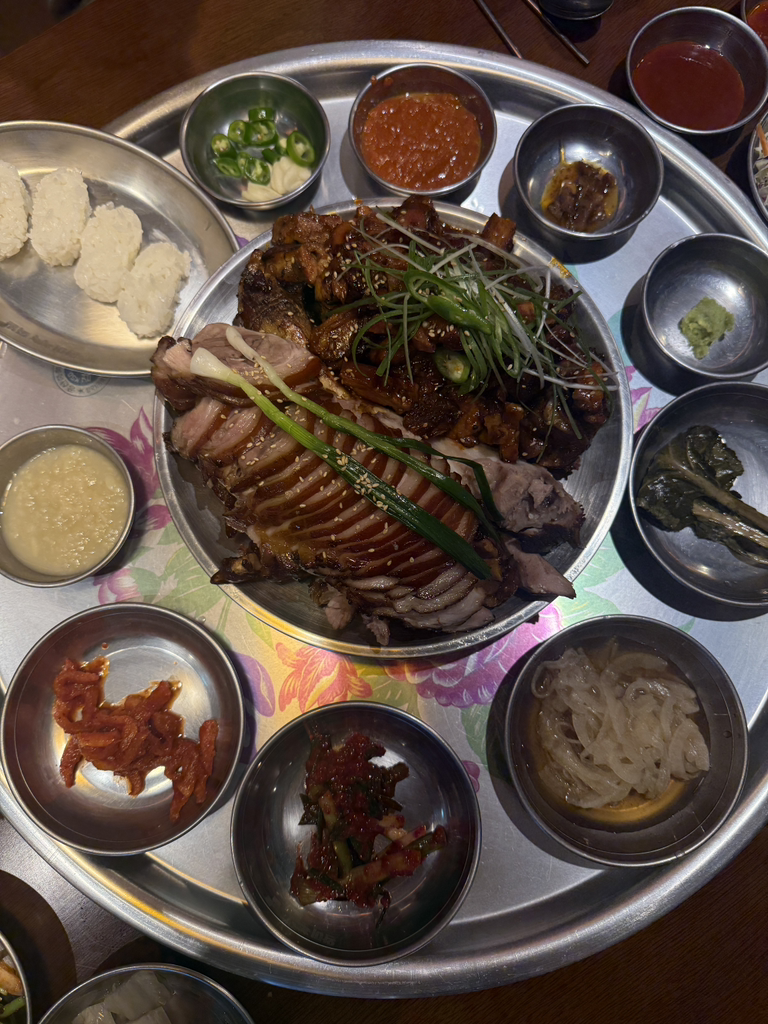 완미족발 화성반월점 대표 사진