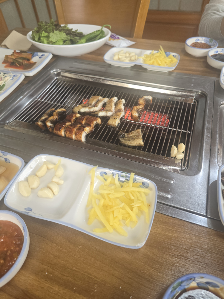 Cheonanbongajangeo (천안본가장어) 2