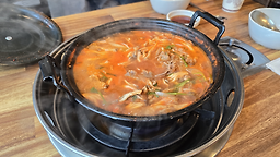 Deungchonsyabeukalguksu 4
