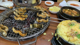 Hobakchon pungcheonjangeo (호박촌 풍천장어) 3