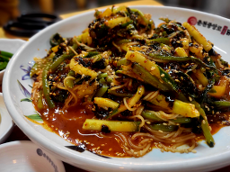Chuncheonjungangnosutbuldakgalbi (춘천중앙로숯불닭갈비) 3
