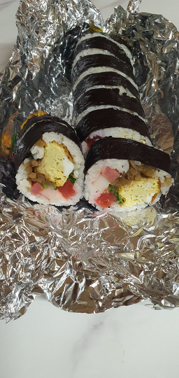 Hongyeonjamyeongpumgimbap (홍연자명품김밥) 2