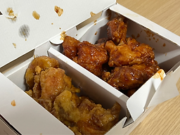 Gyochonchikin (교촌치킨) 2
