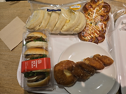 파리바게뜨 제주제스코본점 사진 2