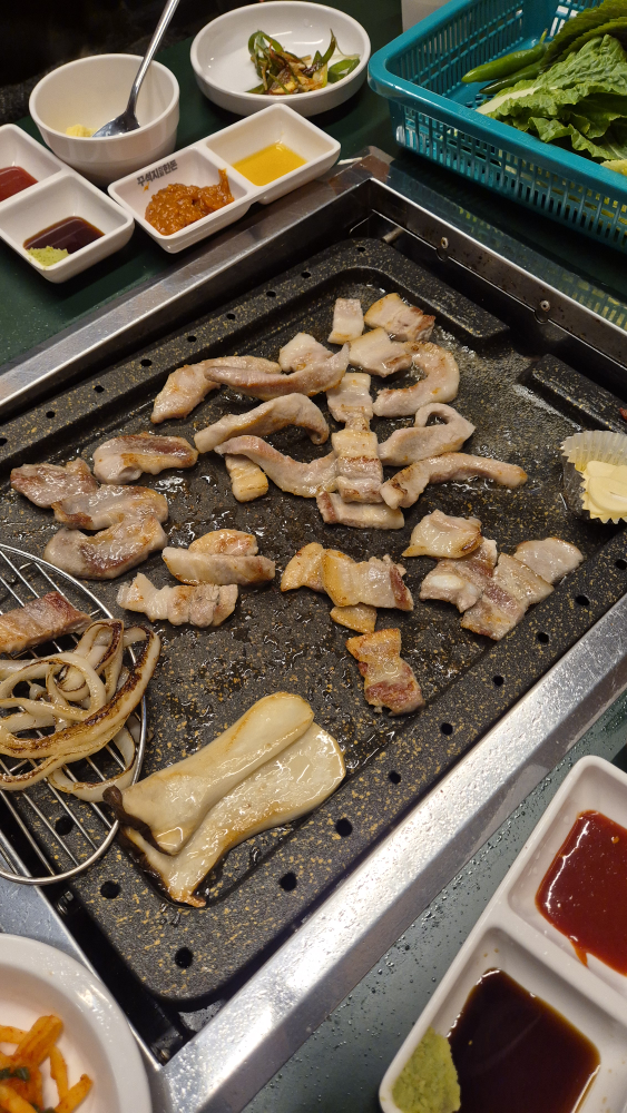 꾸석지 진짜한돈 3