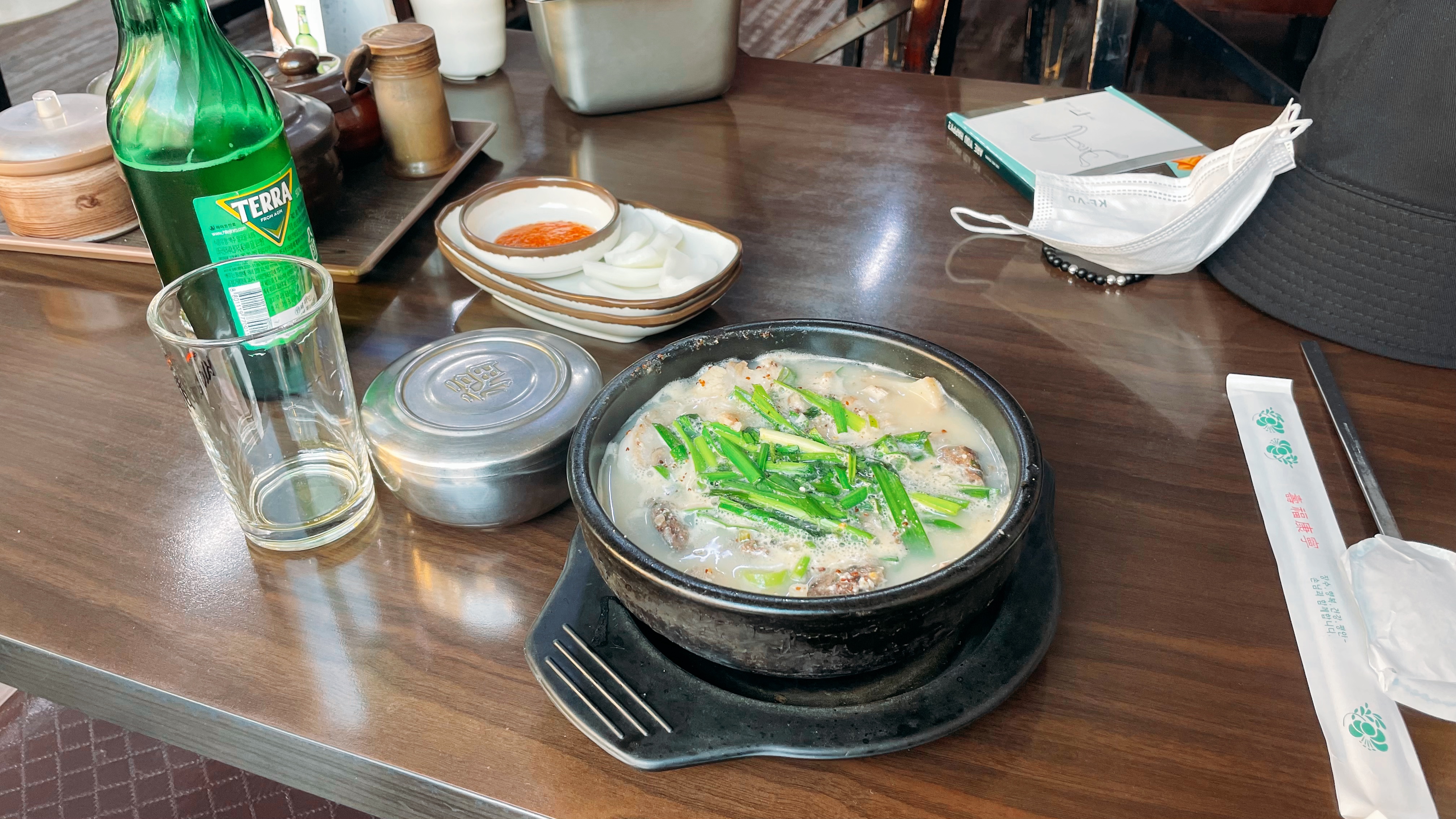 Chapssalsundaemandeuneunjip (찹쌀순대만드는집) 2