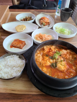 Welbinggamasotsundubumyeongga (웰빙가마솥순두부명가) 1