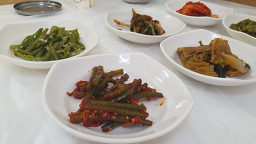 Seongjuhalmaemukchon 6