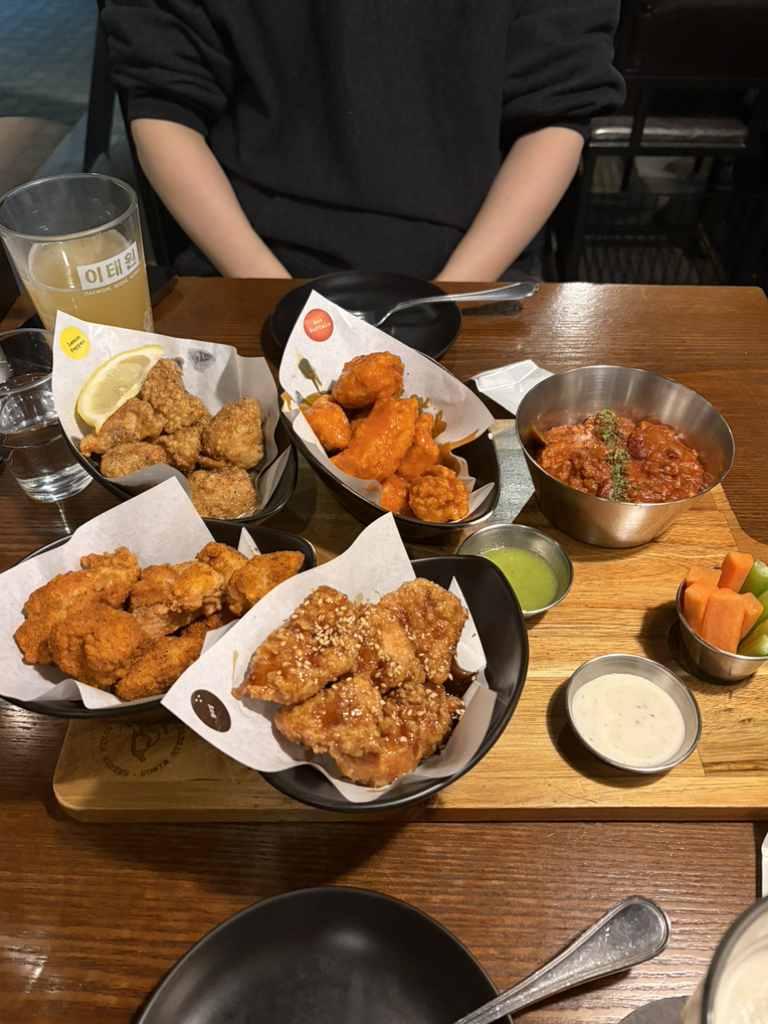 네키드윙즈 사진 6