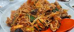 Gamposaengagusikdang (감포생아구식당) 1