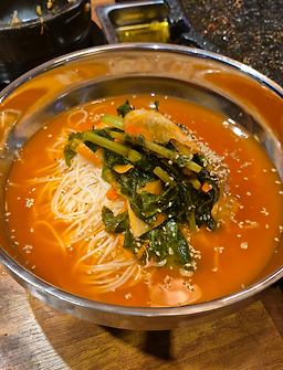 홍돈 대표 사진