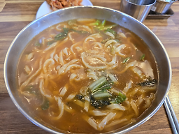 청담칼국수 3