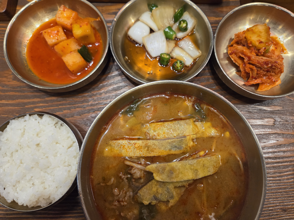 육전국밥 서교점 사진 2