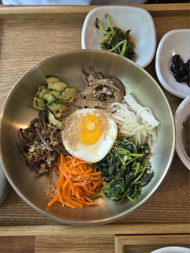 Akeoseom (악어섬) 1