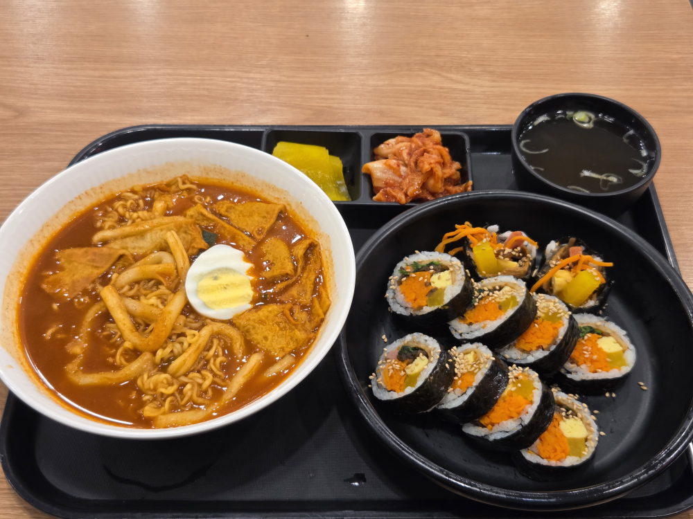 싸다김밥 신논현역점 대표 사진