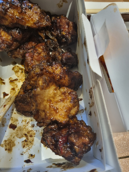 Gyochonchikin cheolsanyeokjeom (교촌치킨 철산역점) 2