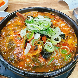 형제골뼈다귀순대국 6