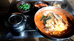 Hamheungmyeonok (함흥면옥) 1