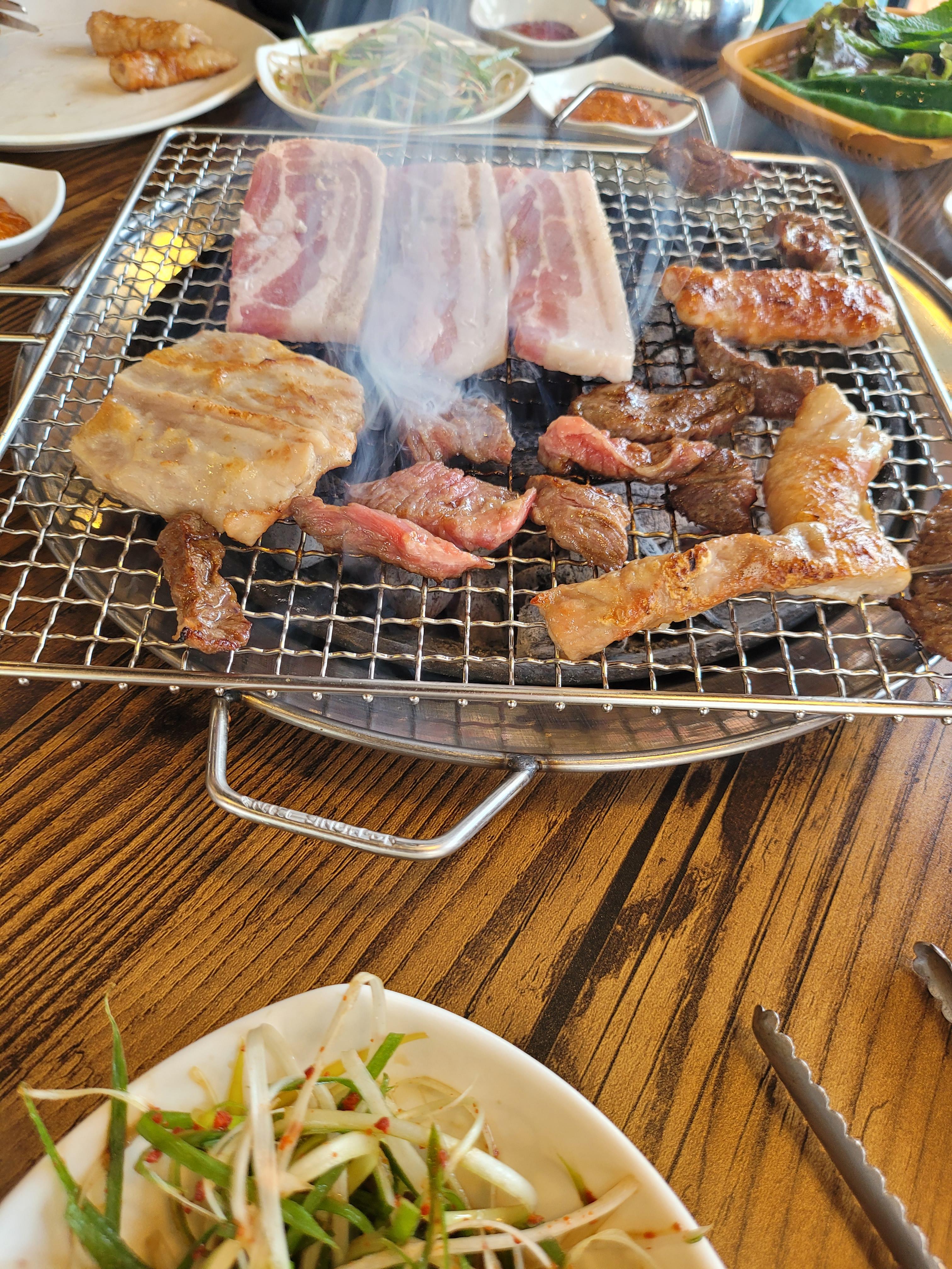 Cheongjeongsutbulanago (청정숯불아나고) 1